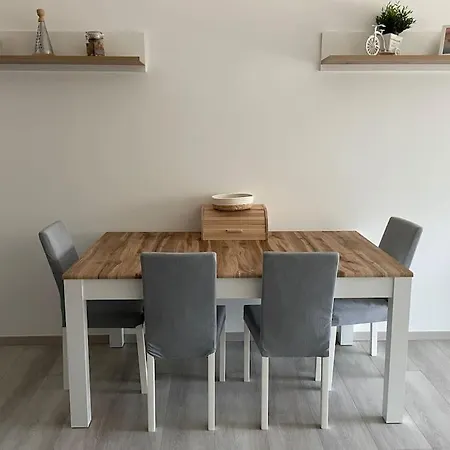 아파트 Edisonvilla213